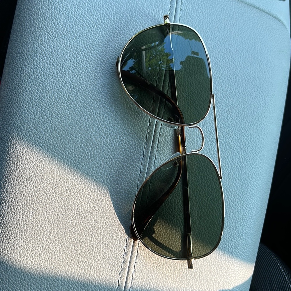 Aviator sunglasses unisex